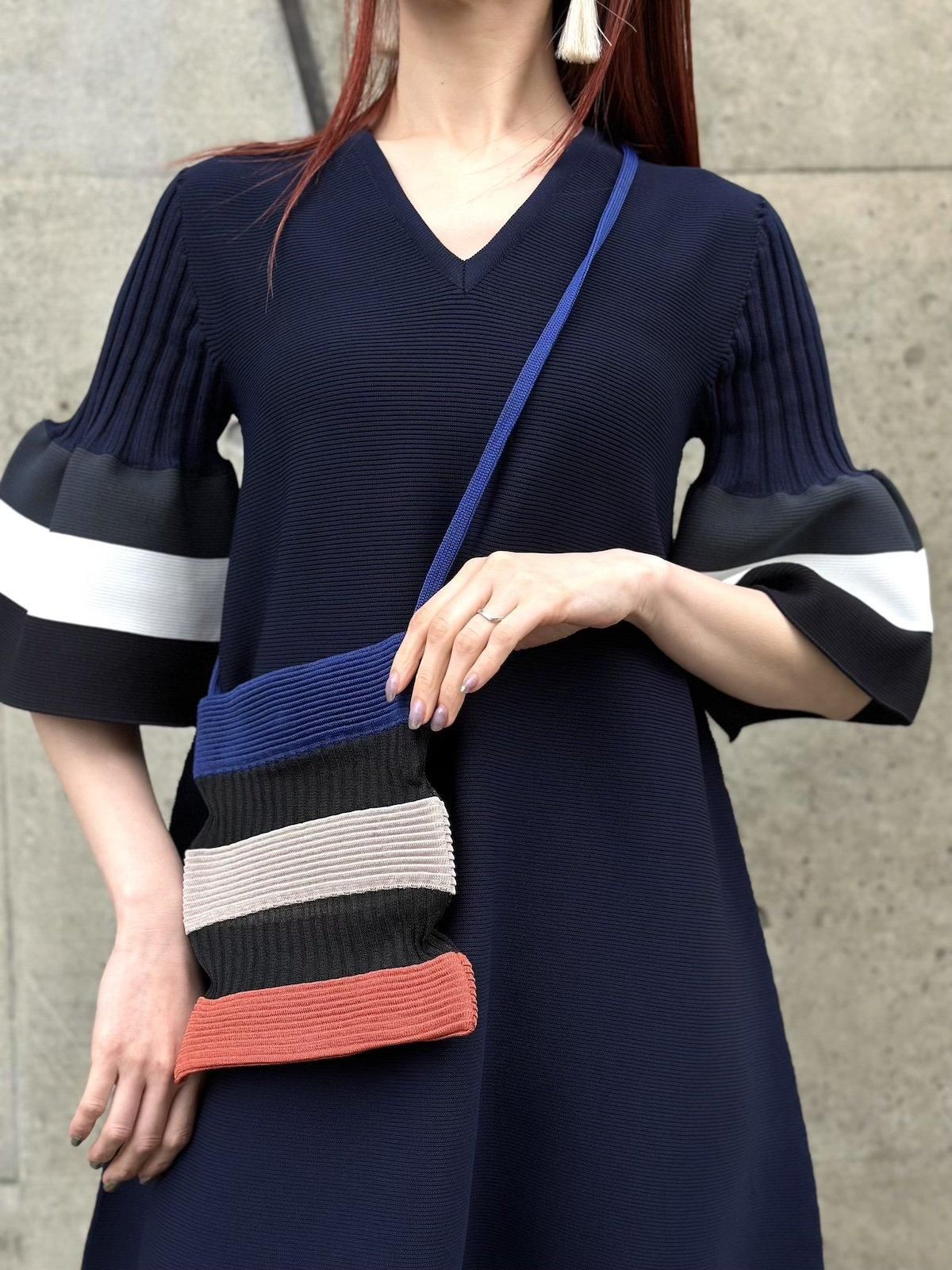 V*a様 CFCL オフショルトップス POTTERY LUCENT GLITTER OFF SHOULDER LONG BELL SLEEVE TOP