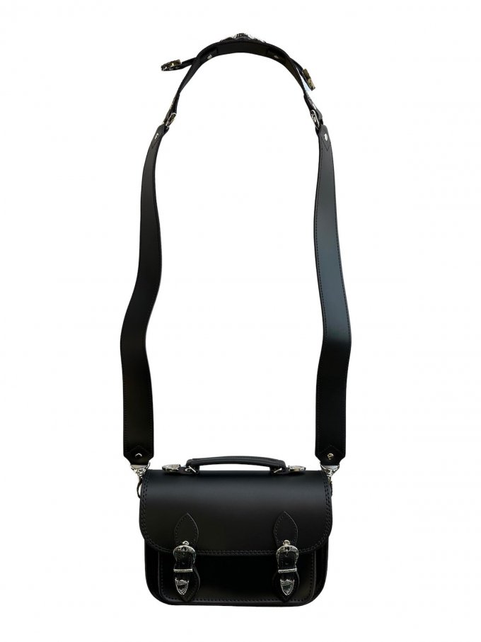 <img class='new_mark_img1' src='https://img.shop-pro.jp/img/new/icons1.gif' style='border:none;display:inline;margin:0px;padding:0px;width:auto;' />TOGA١ Zatchels Midi Satchel