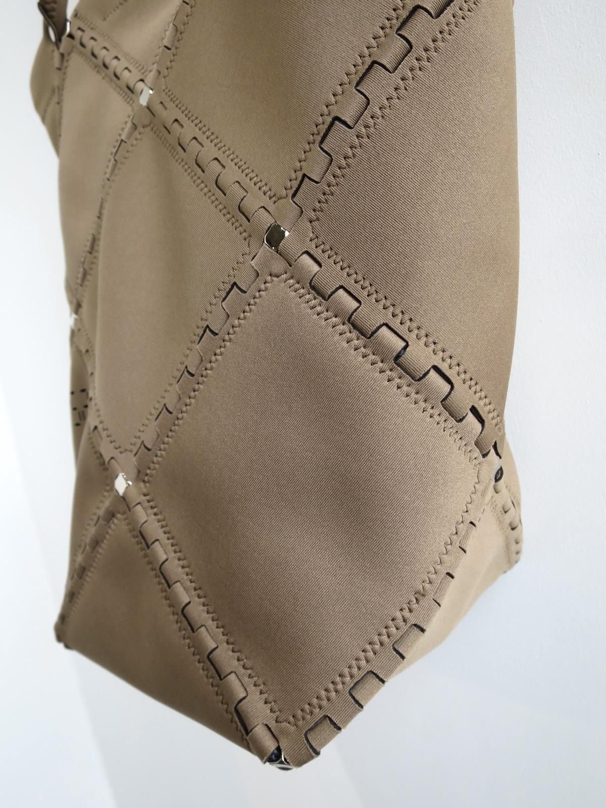 52by hikarumatsumura ゴールド系ショルダーバック　A4入る 52by hikarumatsumura ゴールド系ショルダーバック A4入る 52by