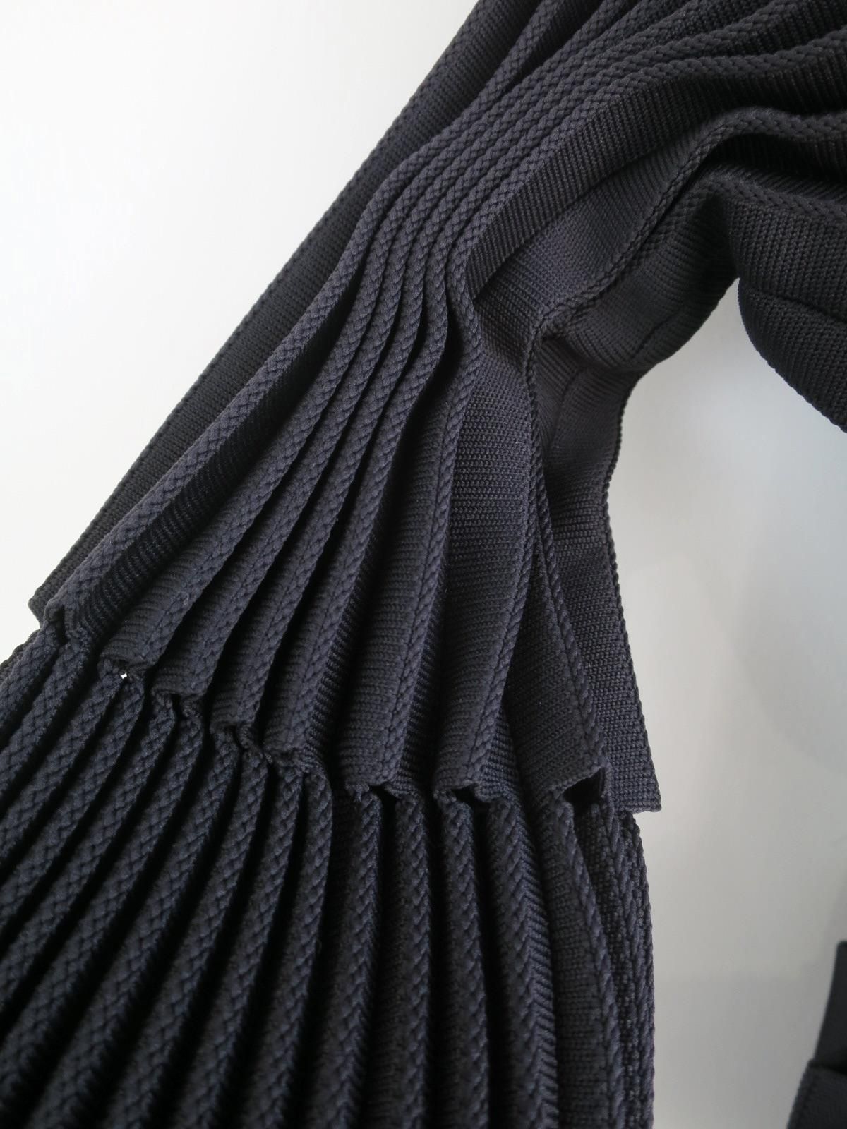 cfcl シーエフシーエル　ニット　薄手　黒　ブラック 楽天市場】【美品】 CFCL / シーエフシーエル | 2022AW | low gauge