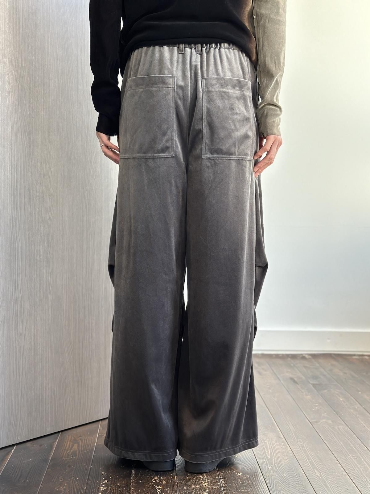 TAAKK ターク　パンツ　コーティング　ベロア　ベルベット　レザー　ブラック TAAKK(ターク)の公式通販ページ - FEVERオンラインストア