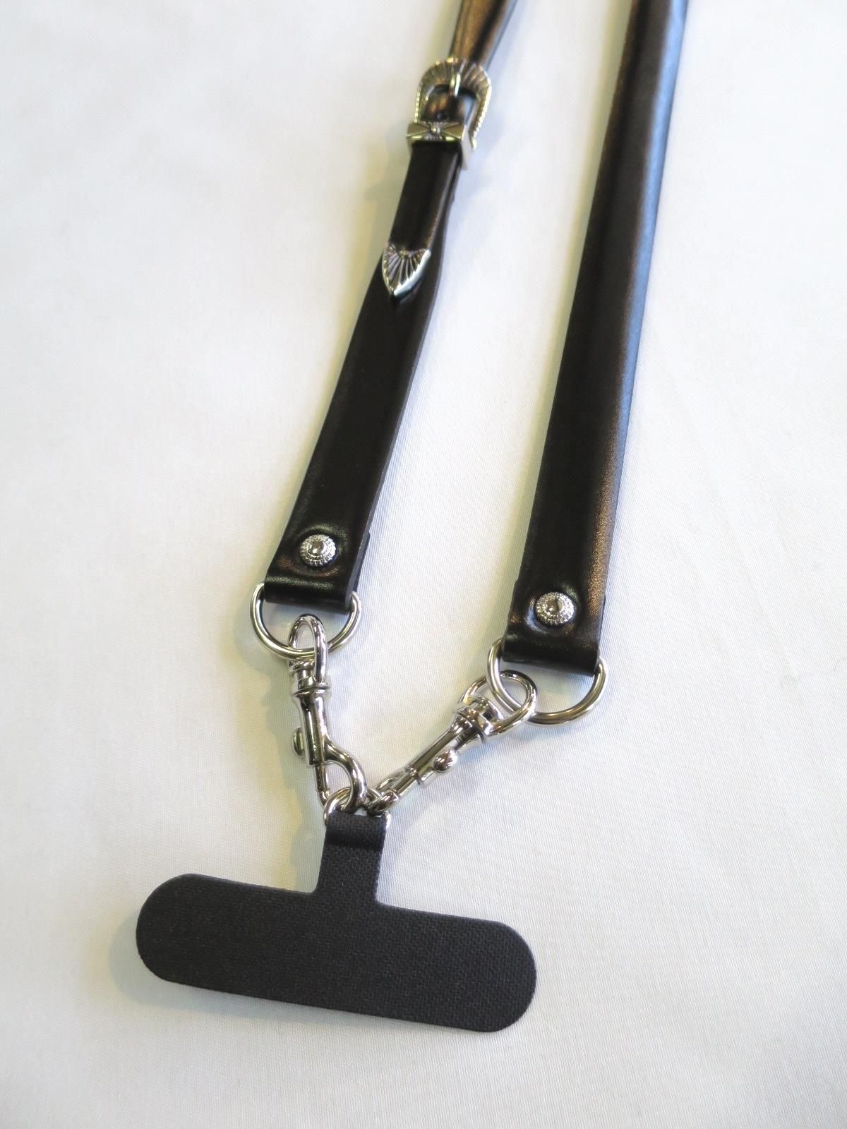 【専用】TOGA レザーフォンストラップ BLACK 黒 TOGA（トーガ）の「【TOGA TOO/トーガトゥ】Leather phone strap