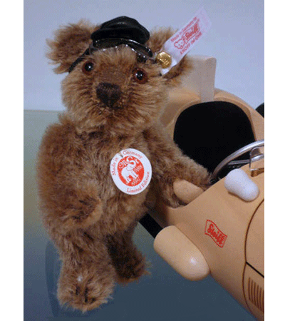 Steiff メルセデスシルバーアローwith teddy