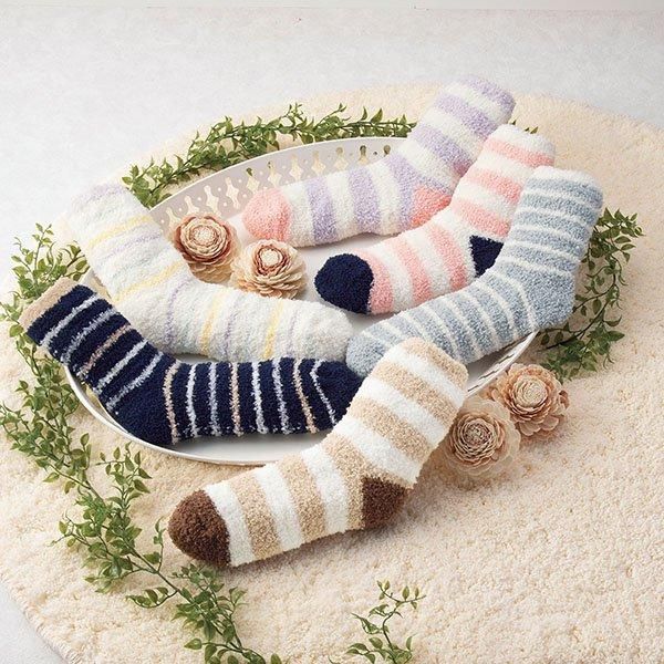 ノベルティ 販促品 粗品 景品用としてオススメなアルウ ふわもこソックス 1個です ノベルティ 販促品 粗品 景品用としてオススメなアルウ ふわもこソックス 1個です