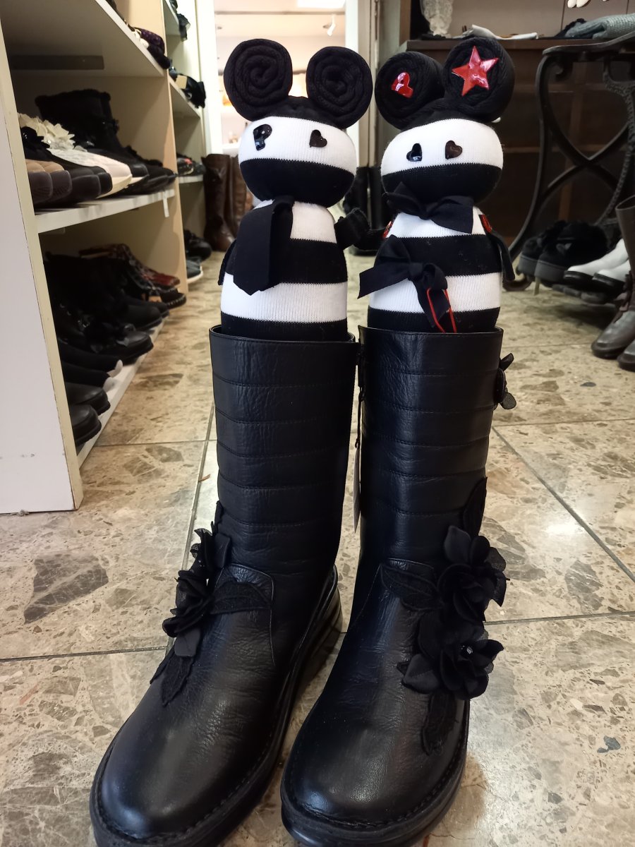 ヒール高さ0〜3cmポテチーノ靴 (新品未使用品) - omegasoft.co.id