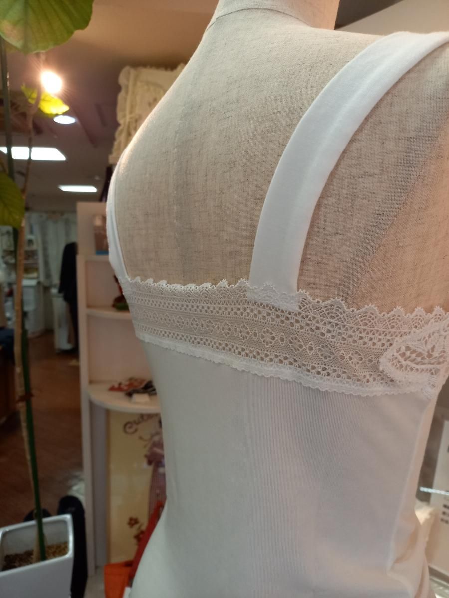 さえら キャミソール2サイズ（オフ・クロ）入荷（24-c038) - さえら