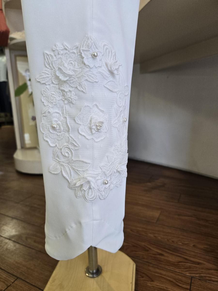 さえらアキアカネベージュ系(ご確認用)Mikasa 花柄レース付き