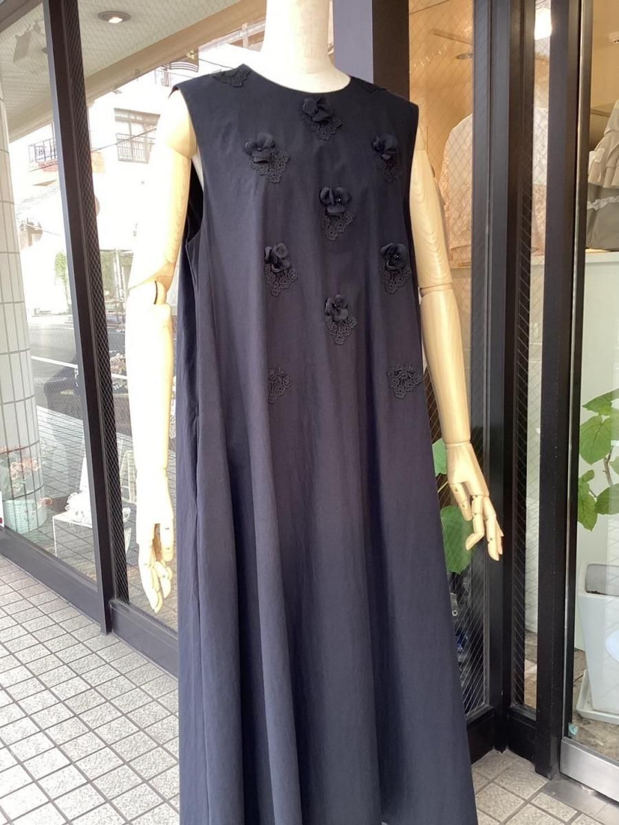 Belpaci ベルパーチ ひまわりエプロン エプロンドレス ワンピース さえら Belpaci ベルパーチ ひまわりエプロン エプロンドレス