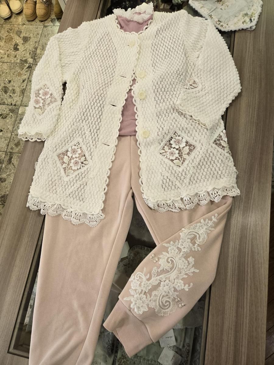 さえら・ヒスクローネ - さえら＆ベルパーチショップ Humpty Dumpty