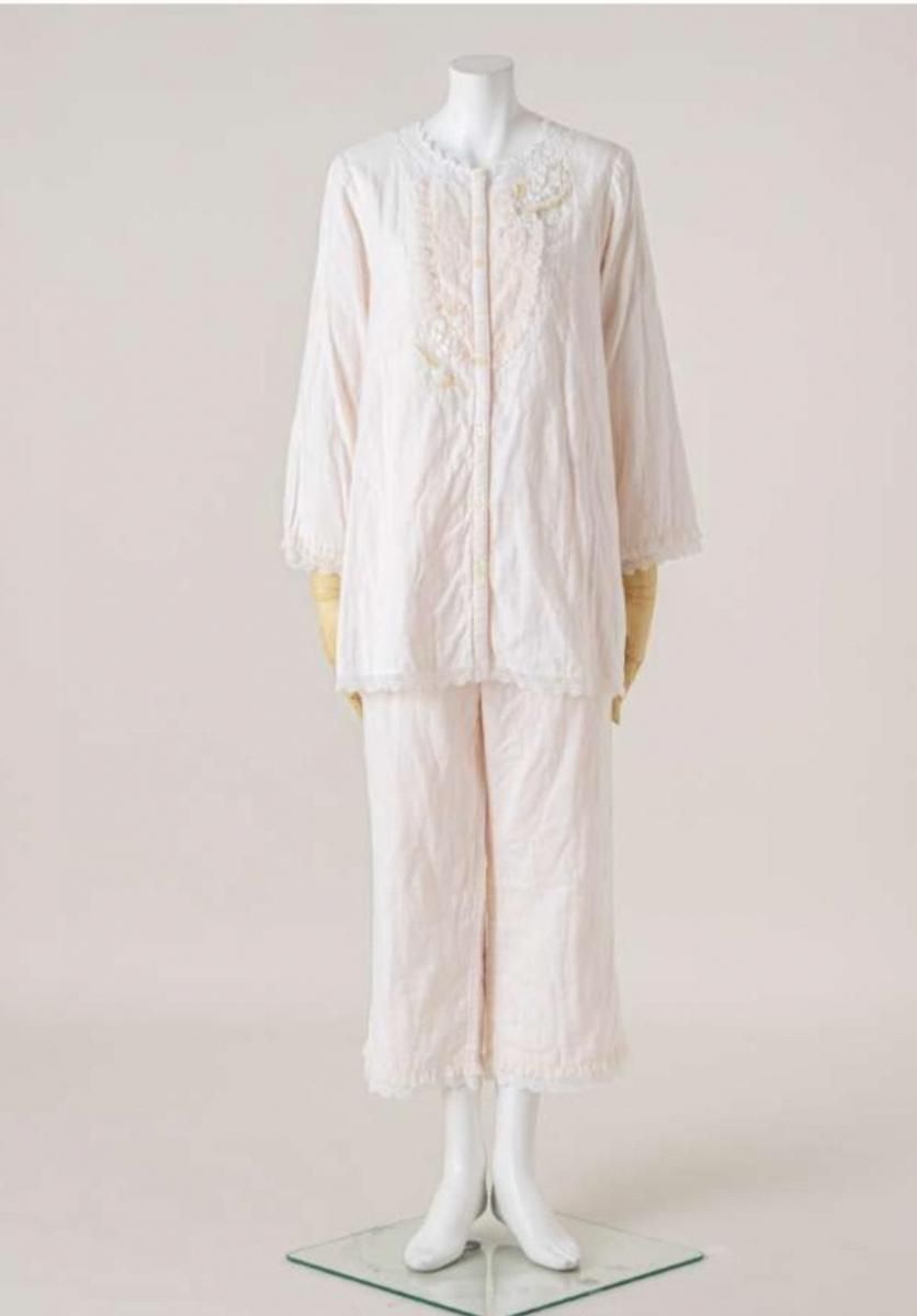 さえら・ヒスクローネ - さえら＆ベルパーチショップ Humpty Dumpty