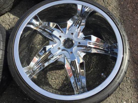 中古】22インチSTATUS メッキ 7.5Ｊ ハイラックスプリウスαウィッシュ225/30-22 - BIG RIMS CANDY SHOP