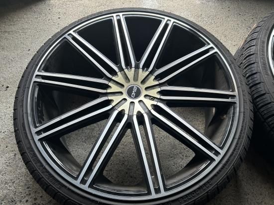 24インチホイール LEXANI PCD114.3 5穴 24インチホイール LEXANI PCD114.3 5穴 24インチホイール LEXANI