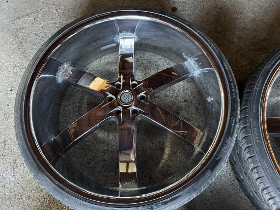 中古】30インチU2☆10J6穴139.7タイヤセット☆265/30R30 - BIG 中古】30インチU2☆10J6穴139.7タイヤセット☆265/30R30 - BIG