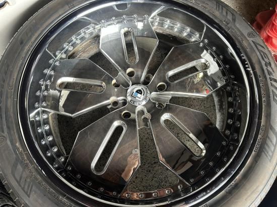 中古】26インチASANTI鍛造3PC10Jハマー用8穴165.1☆315/40R26LEXANI