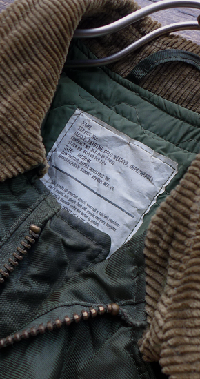 1980s Vintage U.S.NAVY Deck Jacket Extreme Cold Weather 1980s Vintage U.S.NAVY Deck Jacket Extreme Cold Weather