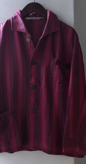 1960s Vintage German Rayon Sateen Sleeping Shirt 1960s Vintage German Rayon Sateen Sleeping Shirt