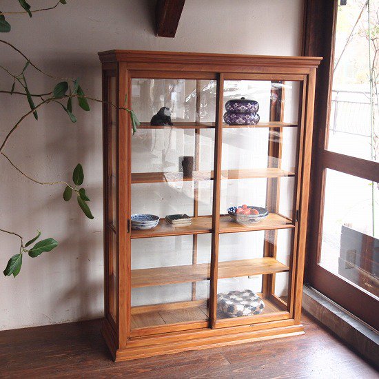 古い木製のガラス戸棚 古物 収納棚 食器棚 キャビネット 古家具