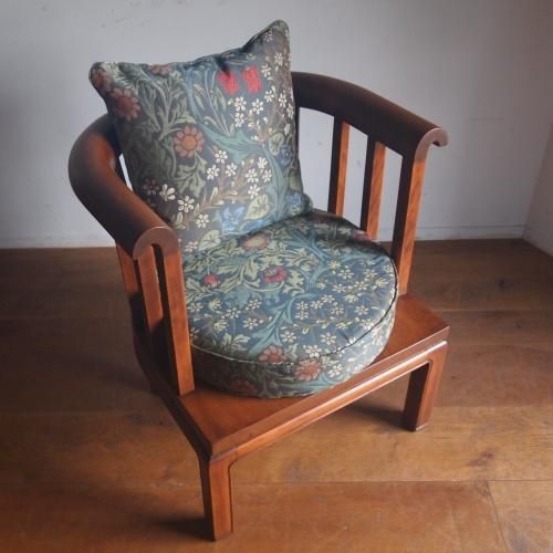 ե/WilliamMorris/blackthorn