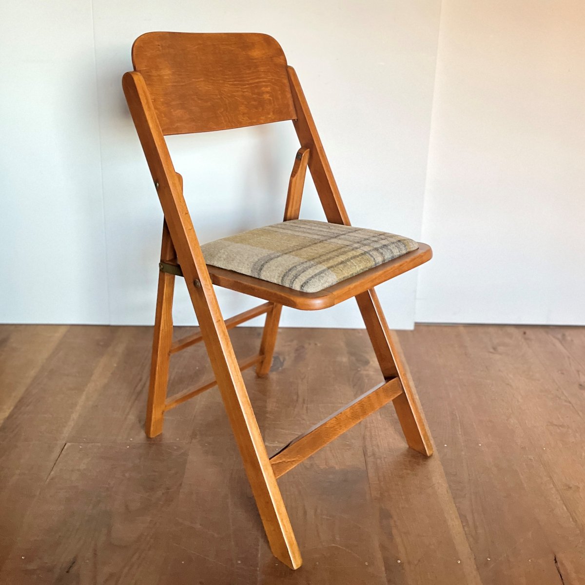 maruni / 折り畳み椅子 / gray&yellow