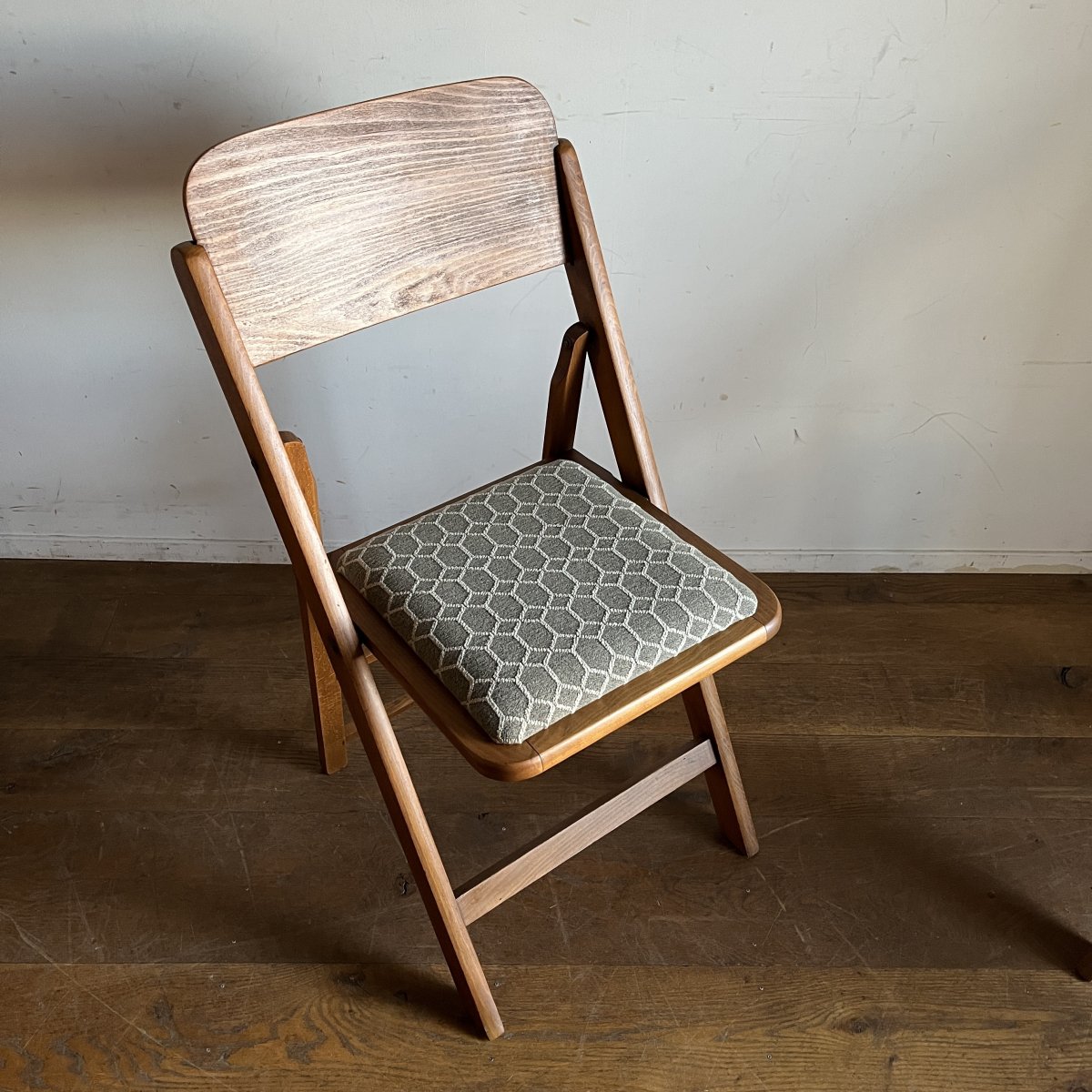 maruni / 折り畳み椅子 /gray＆White