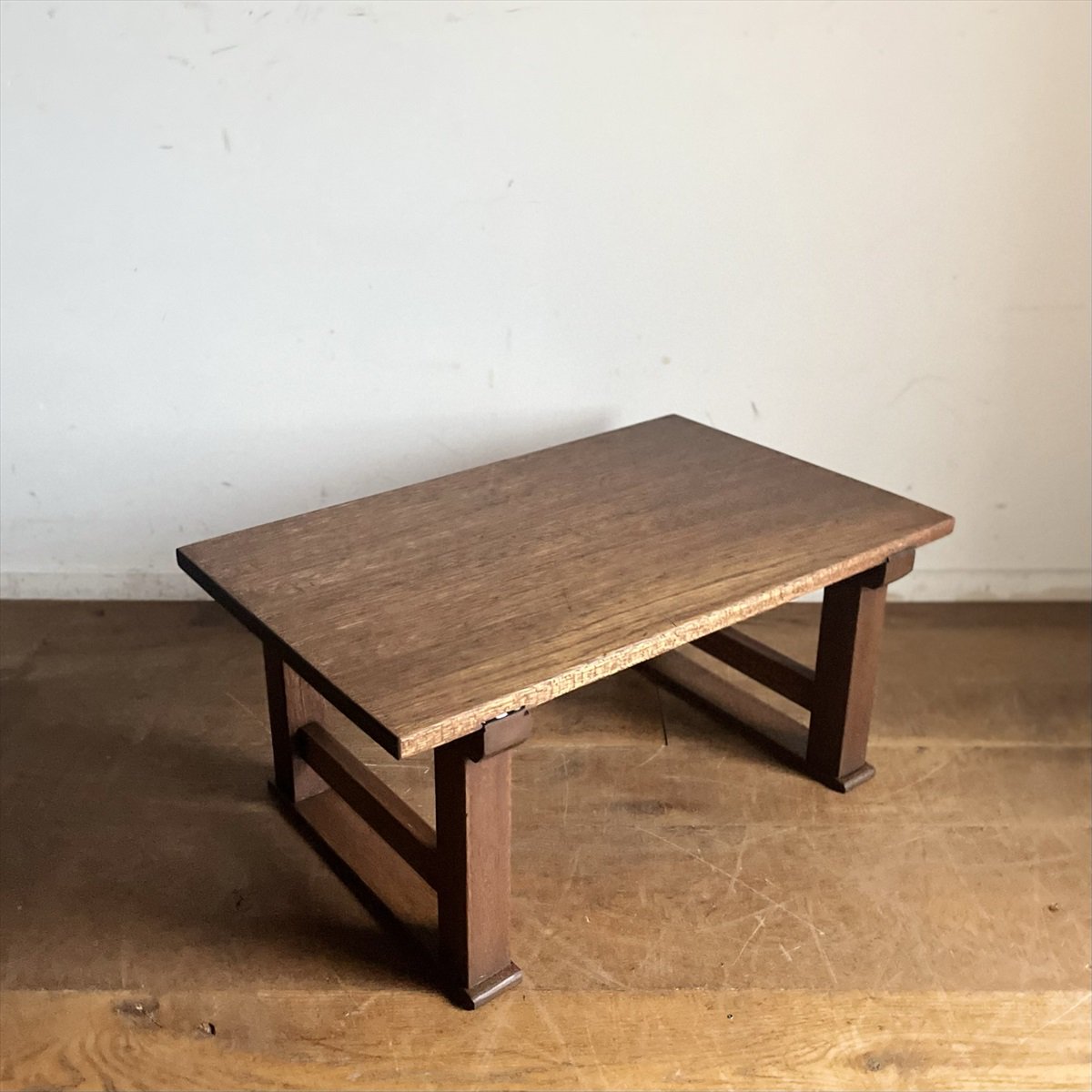 輝く高品質な ブナ材のサイドテーブル 古家具 古道具 アンティーク 