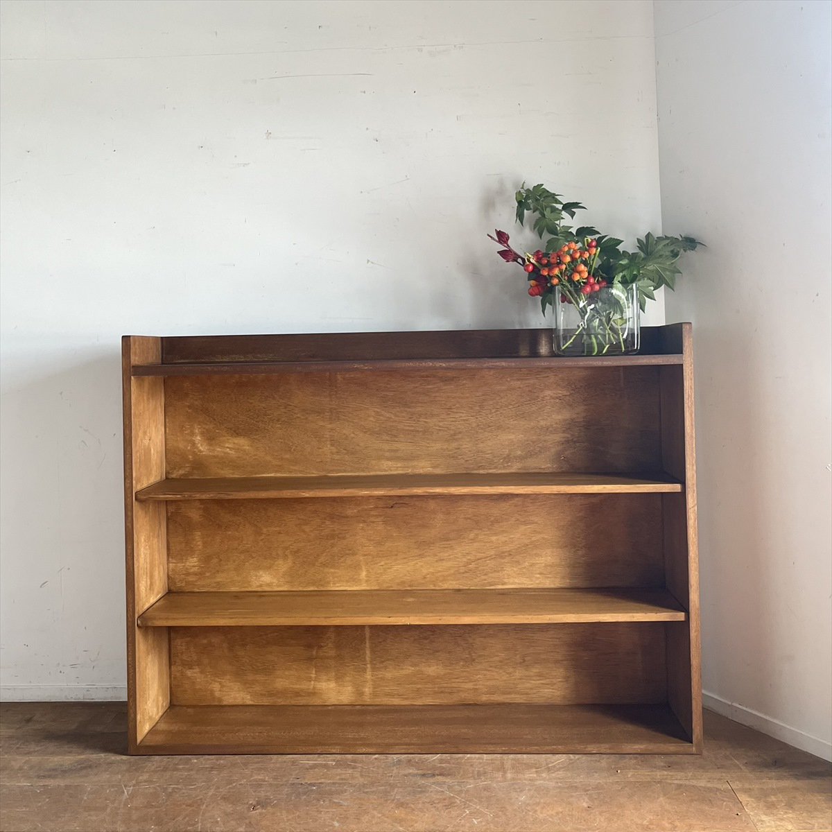 昭和レトロ アンティーク 木製本棚 四段 引き出し付き くさび棚 飾り棚 古家具