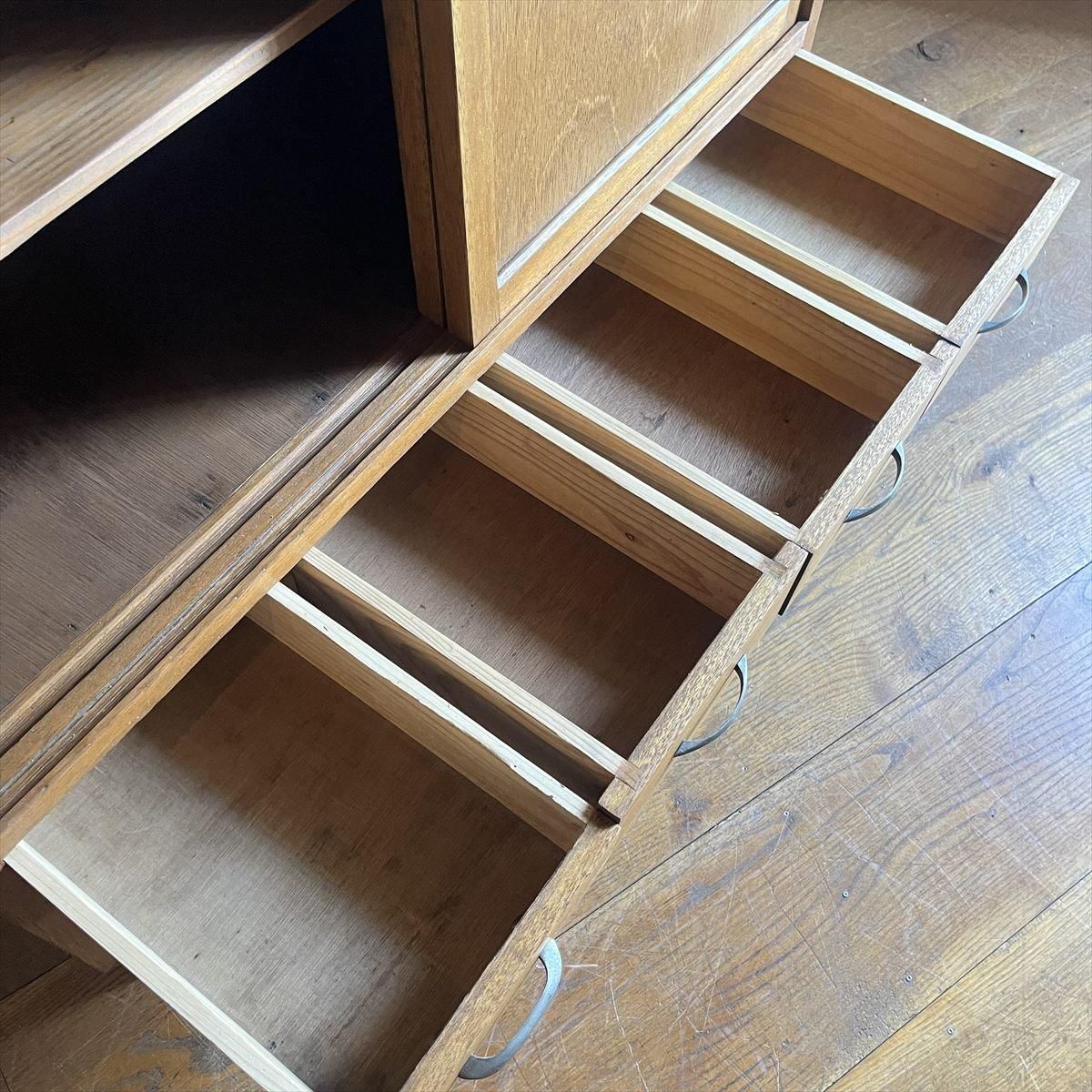 食器棚/ラワン - 古家具・古道具 アンティーク家具 kubu（クブ）