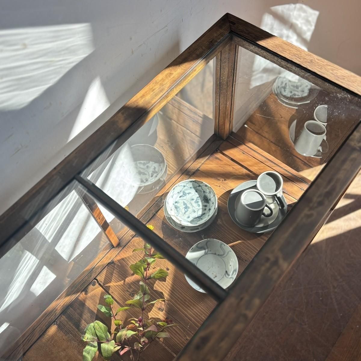 ガラスキャビネット - 古家具・古道具 アンティーク家具 kubu（クブ）