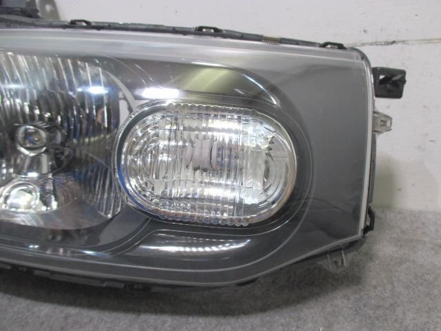 日産 キューブ Z12 HIDヘッドライト 左右 STANLEY P8191 日産 キューブ Z12 HIDヘッドライト 左右 STANLEY P8191 - メルカリ