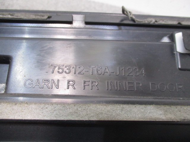 オデッセイ RC1/RC2 右フロントドアサイドパネル 75312-T6A-J1234 ホンダ(100262)