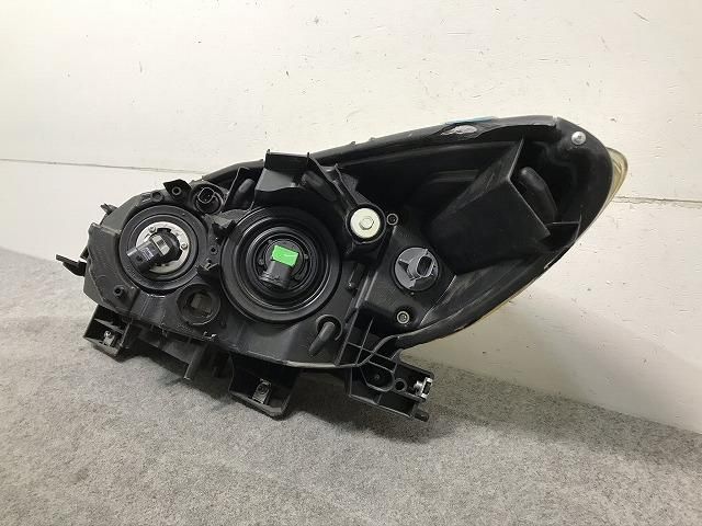 マツダ CW系 プレマシー　ラフェスタ　ヘッドライト　左右 ハロゲン マツダ マツダ CW系 プレマシー ラフェスタ ヘッドライト 左右