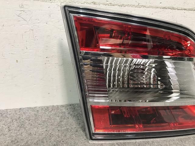 MPV LY3P 左テールランプ/ライト/レンズ 内側 STANLEY P5791
