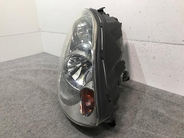 スカイライン セダン V35/NV35/PV35 純正 前期 右ヘッドライト