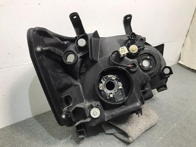 トヨタ NOAH AZR60 後期 HID ヘッドライト ノア/NOAH/60系/AZR60G/AZR65G 純正 後期 左ヘッドライト/ランプ