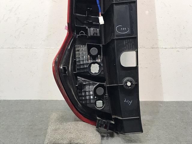 トヨタルーミーカスタム右テールランプ 楽天市場】ルーミー LED テールランプ 純正品 後期型 ブラック