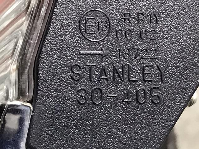 210系クラウン GWS214 テールランプセット 30-404 30-405 210系クラウン GWS214 テールランプセット 30-404 30-405 - メルカリ