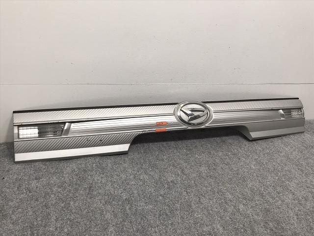 ダイハツ L375S タントカスタム リヤガーニッシュ 楽天市場】タントカスタム l375s リヤガーニッシュの通販