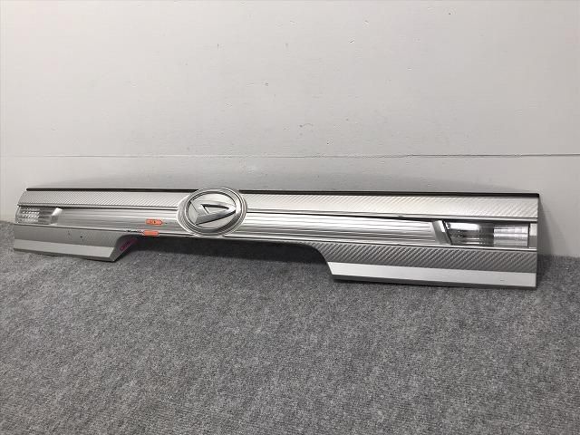 タント カスタム L375S/L385S 純正 リア ガーニッシュ