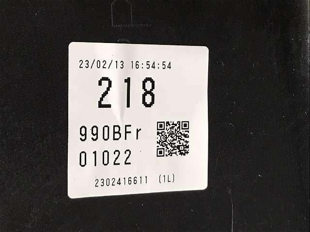 新品!プリウス 60系/ZVW60/ZVW65/MXWH60/MXWH65/MXWH61 フロント バンパー 52119-47B70  アティチュードブラックマイカ 218 トヨタ(127835)