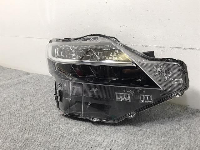 ルークス　ハイウェイスター　B44A　右ライト　LEDコイト　100-23779 ルークス/ハイウェイスター B44A/B45A/B47A/B48A 純正 右 ヘッド