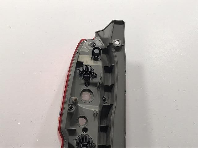 nbox 右テール N-BOX/NBOX Nボックス JF3/JF4 純正 前期 右 テールランプ