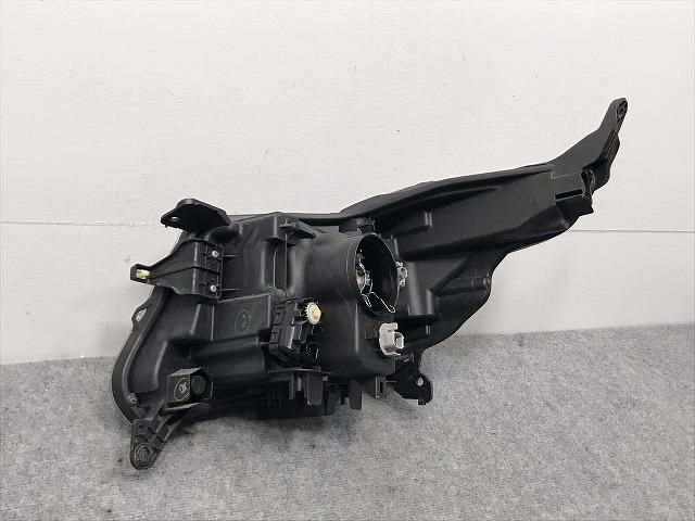 【フォーカスネオ‼️】ヘッド・ワゴン付き⭕️ Amazon.co.jp: 8K0941597F キセノンヘッドライトバラスト