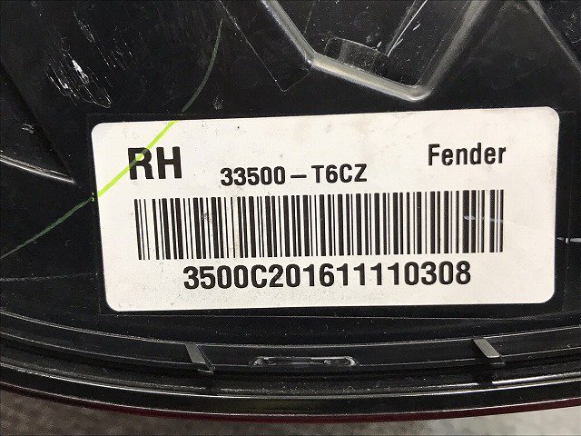 オデッセイ ODYSSEY/ハイブリッド HV RC4 純正 前期 右 テールランプ/ライト/レンズ LED 33500-T6CZ  ホンダ(130770)
