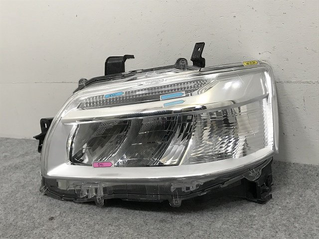 タウンエース/ライトエース S403M/S403U/S413M/S413U 純正 左 ヘッドライト/ランプ LED レベライザー 刻印D KOITO  100-8J009 トヨタ(132403)