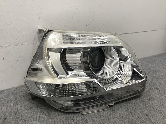 トヨタ 2213942★ シエンタ ダイス NCP81/NCP85 後期 左ライト HID KOITO 52-240 SIENTA DICE