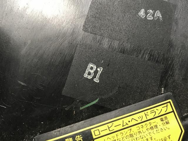 と と様以外の方は購入できませんのでよろしくお願い致します。 ノア NOAH/60系/AZR60G/AZR65G 純正 前期 左 ヘッドライト