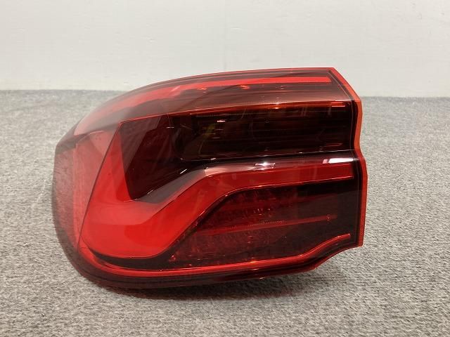 X2 シリーズ F39 純正 左 テールランプ/ライト/レンズ LED