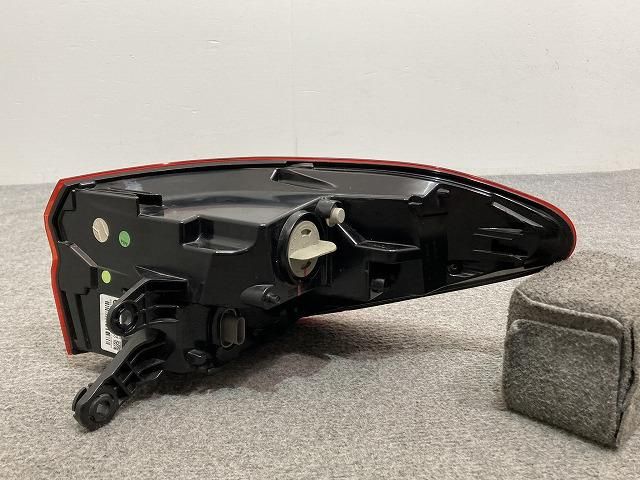 BMW X2 F39 純正 左 テールライト/ LED F03687000F - メルカリ