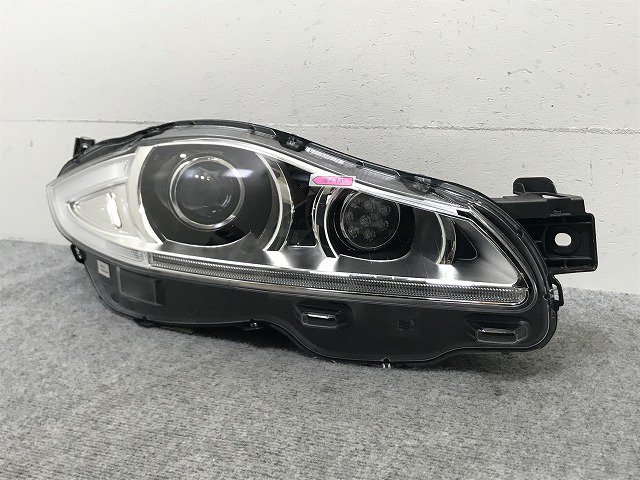 新品!XJ X351 純正 前期 右 ヘッドライト/ランプ キセノン HID AFS無 バラスト VALEO 02C2D28503  ジャガー(134488)