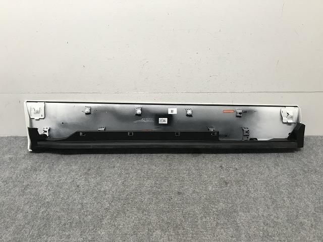 ヴォクシー/ノア 90系/ZWR90W/ZWR95W/MZRA90W/MZRA95W 純正 左 ヴォクシー/ノア 90系/ZWR90W/ZWR95W/MZRA90W/MZRA95W 純正 左